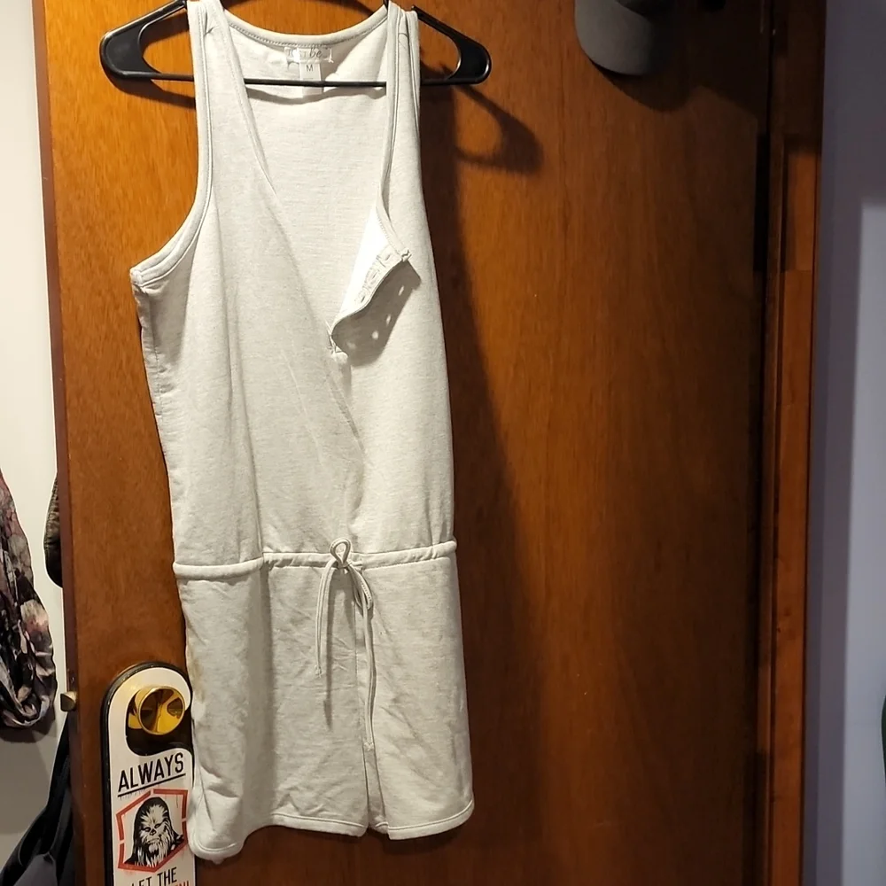 Rompers - Picture 2 of 3